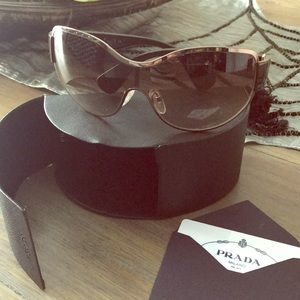 Prada Sunglasses. Authentic 💯